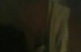 XXX Seks z dziewczyną w kuchni, aby wypełnić sobie usta ostre filmy erotyczne