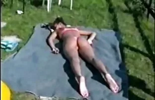 XXX Młoda dziewczyna dready z dziurkami filmy sex ostry na krześle